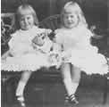 Thumbnail photograph of Noel and Ruth - click to enlarge